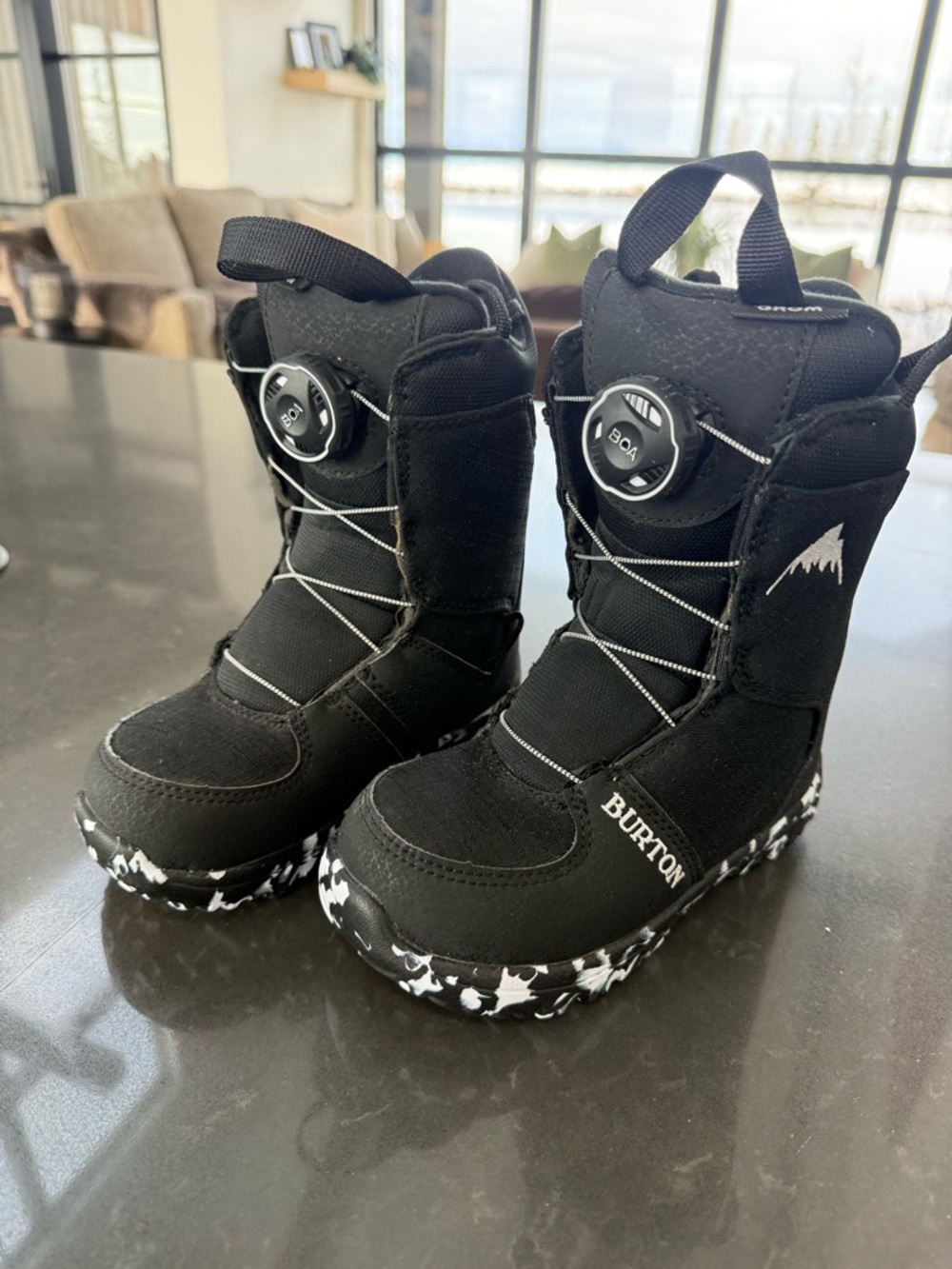Burton Black Kids Grom BOA Snowboard Boots